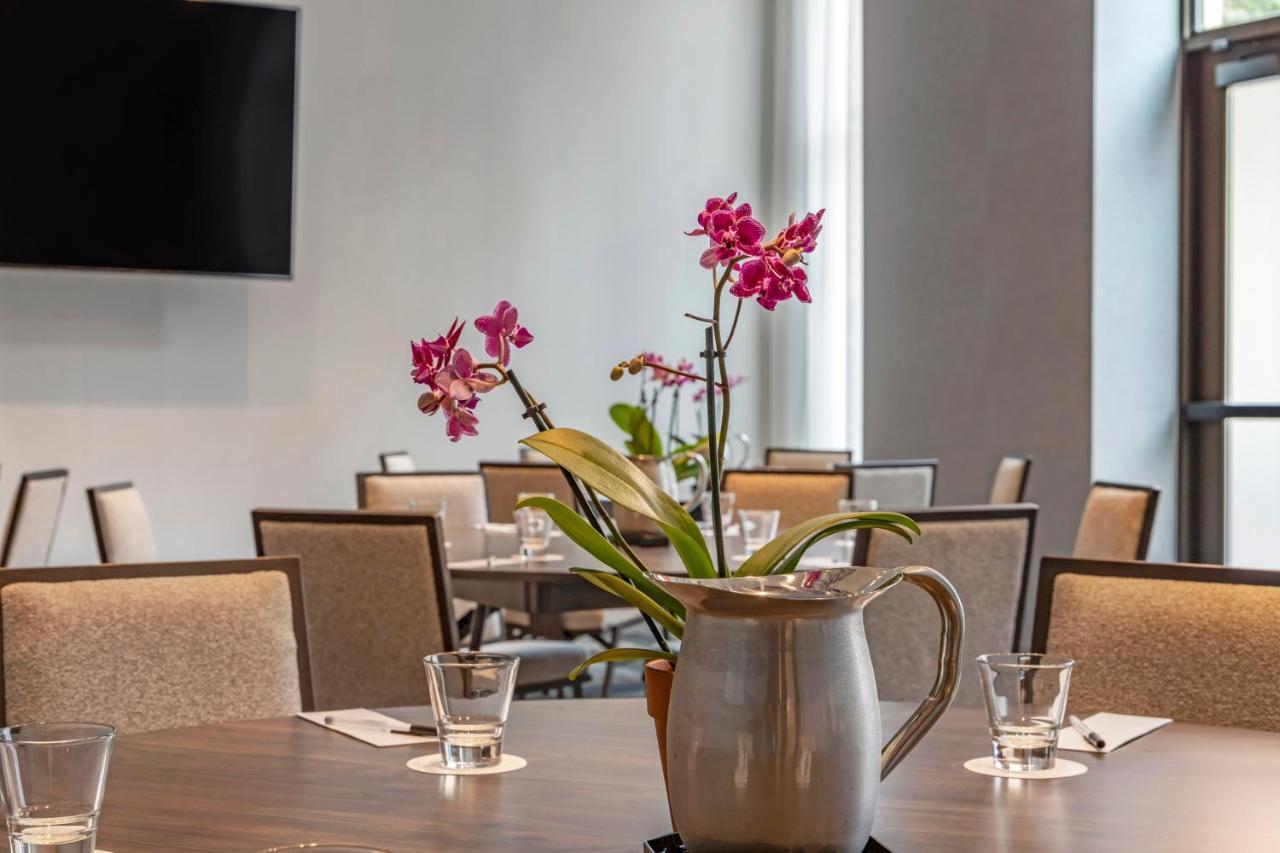 Cambria Hotel Savannah Downtown Historic District מראה חיצוני תמונה